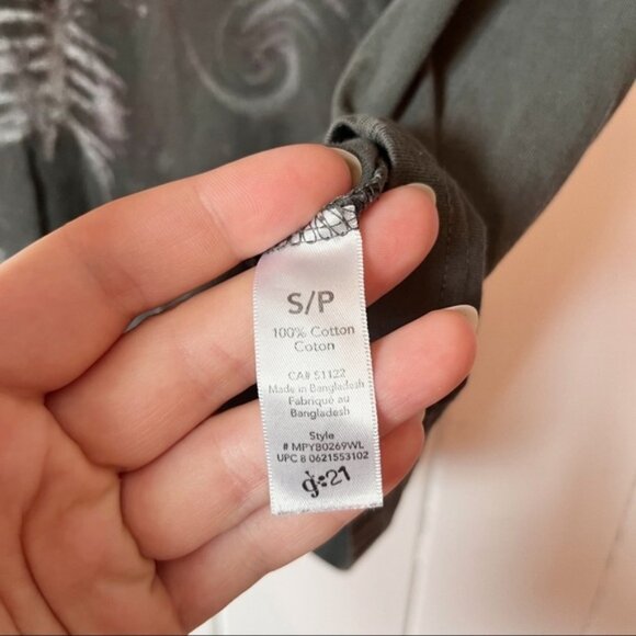 G21 Horse and Skeleton T-Shirt. Size Small. - Picture 4 of 6